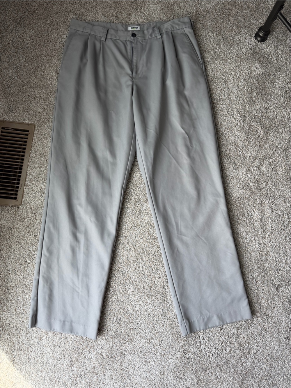 2/$20 Izod GOLF Light Gray Men's golf Dress Pants 34x32